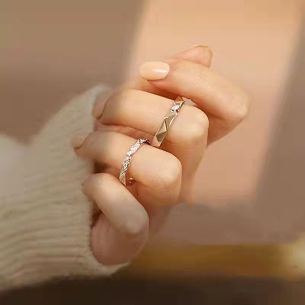 Luxury Rhinestone Triangle Geometry Ring For Couples Wedding_voghion.com
