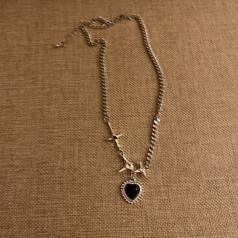 Collana con ciondolo a forma di cuore nero, punk, con strass lucidi, a forma di stella, a catena asimmetrica, per donne, con catena al collo_voghion.com