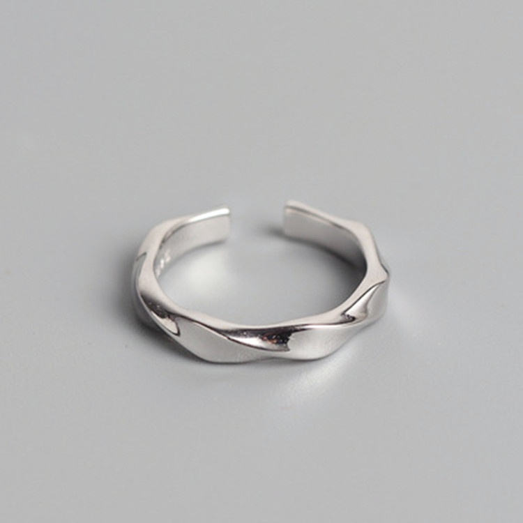 Mobius Ring Trendy Male Single Ring Fashion Retro Style Open Adjustable Wave Twist Ring_voghion.com