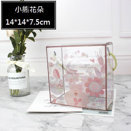 小熊花朵