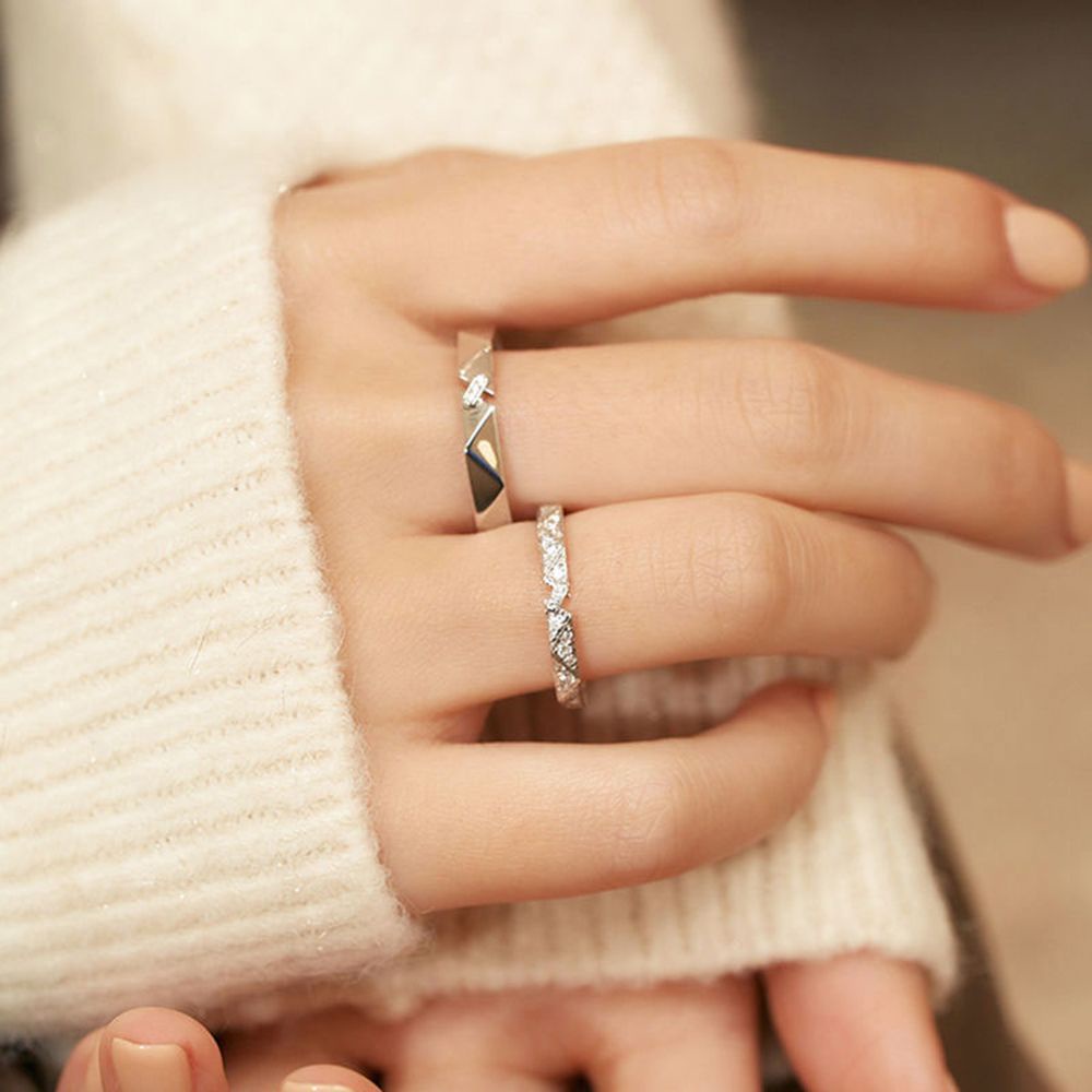 Luxury Rhinestone Triangle Geometry Ring For Couples Wedding_voghion.com