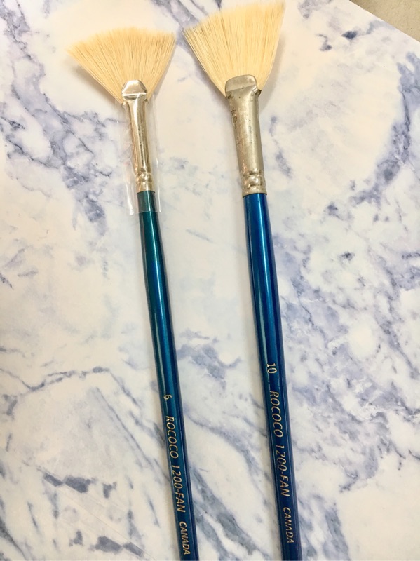 加拿大 Rococo 扇形筆展示圖 2