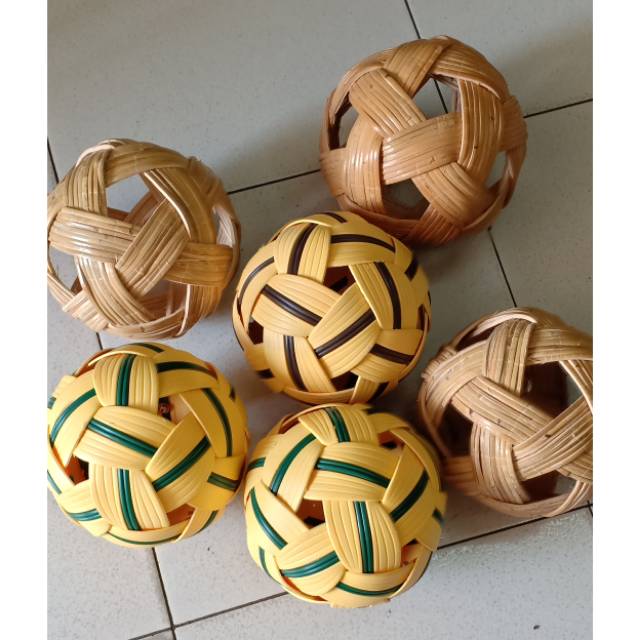 Nice RATTAN PLASTIC TAKRAW BALLS