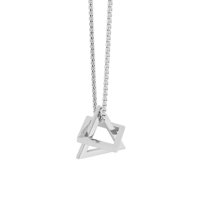 Collana geometrica con ciondolo quadrato e triangolo_voghion.com