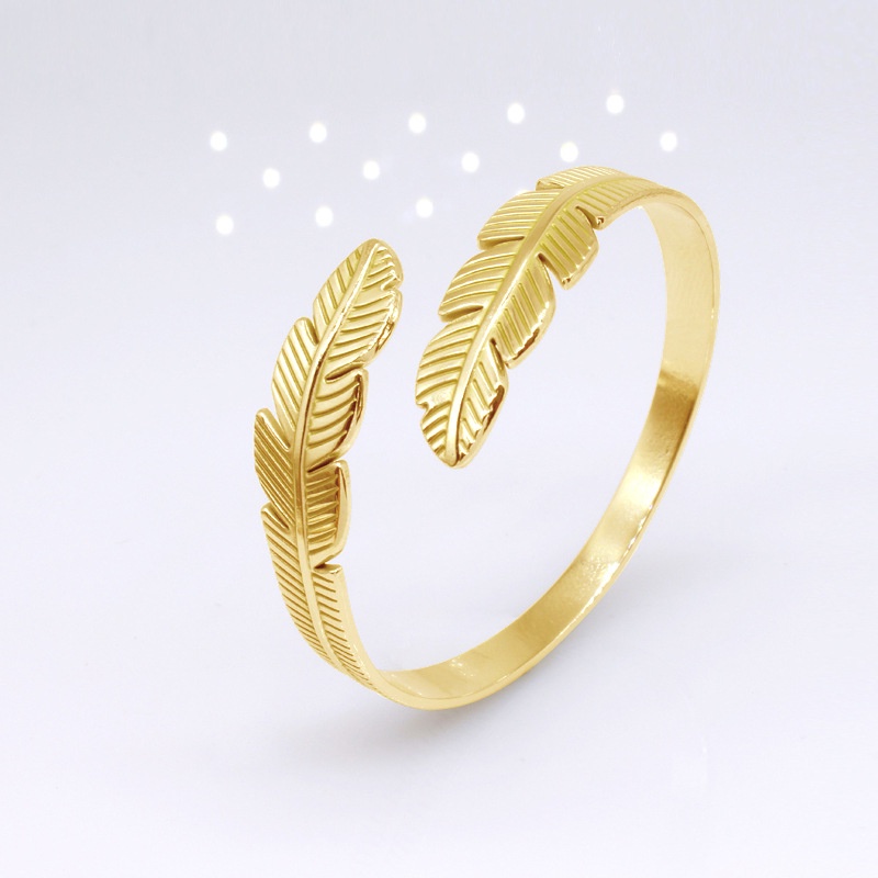 Åben armring med fjer i rustfrit stål til dame og herre_voghion.com