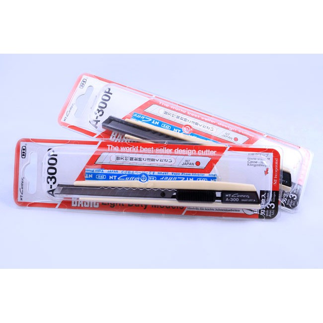 日本 NT Cutter A-300P 經典小型美工刀 產品外觀與泡殼裝