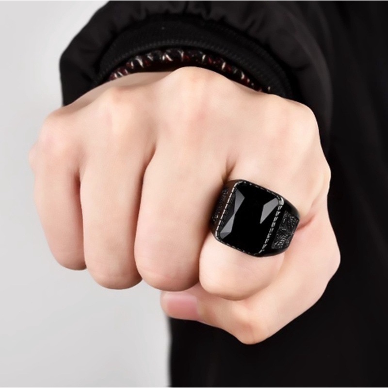 Anello da uomo alla moda quadrato nero rosso con pietra Anello con sigillo retrò Rock Punk Accessori per gioielli maschili Regalo per fidanzato_voghion.com