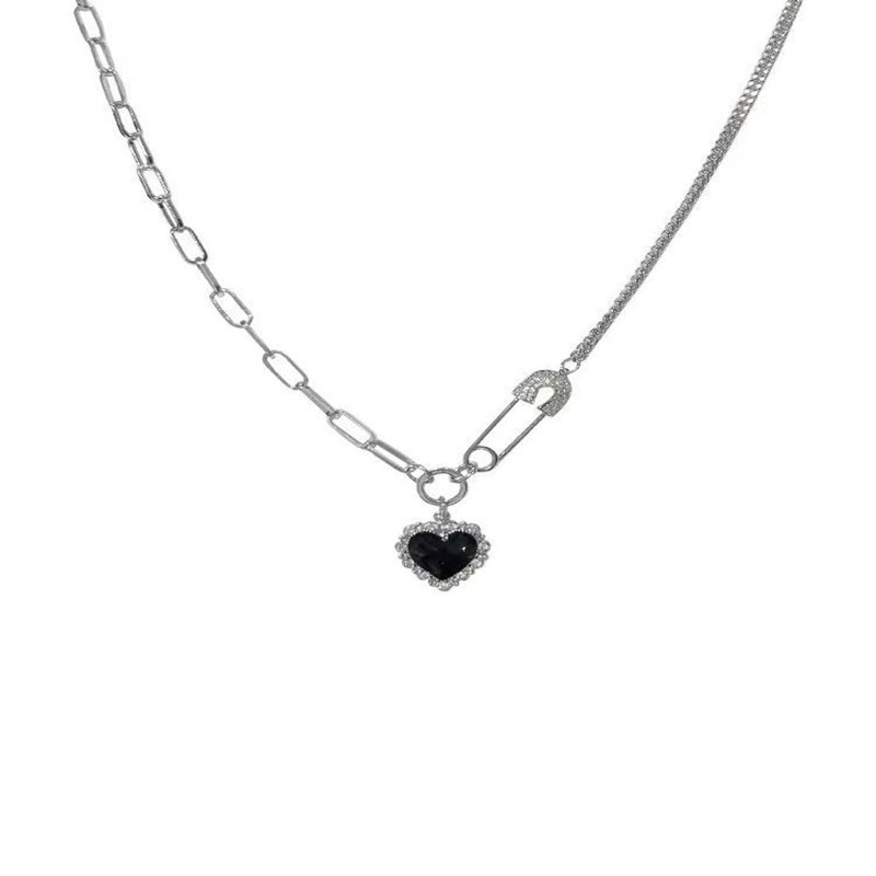 Collana con ciondolo a forma di spilla Black Love con strass pieni, moda retrò, catena per clavicola_voghion.com