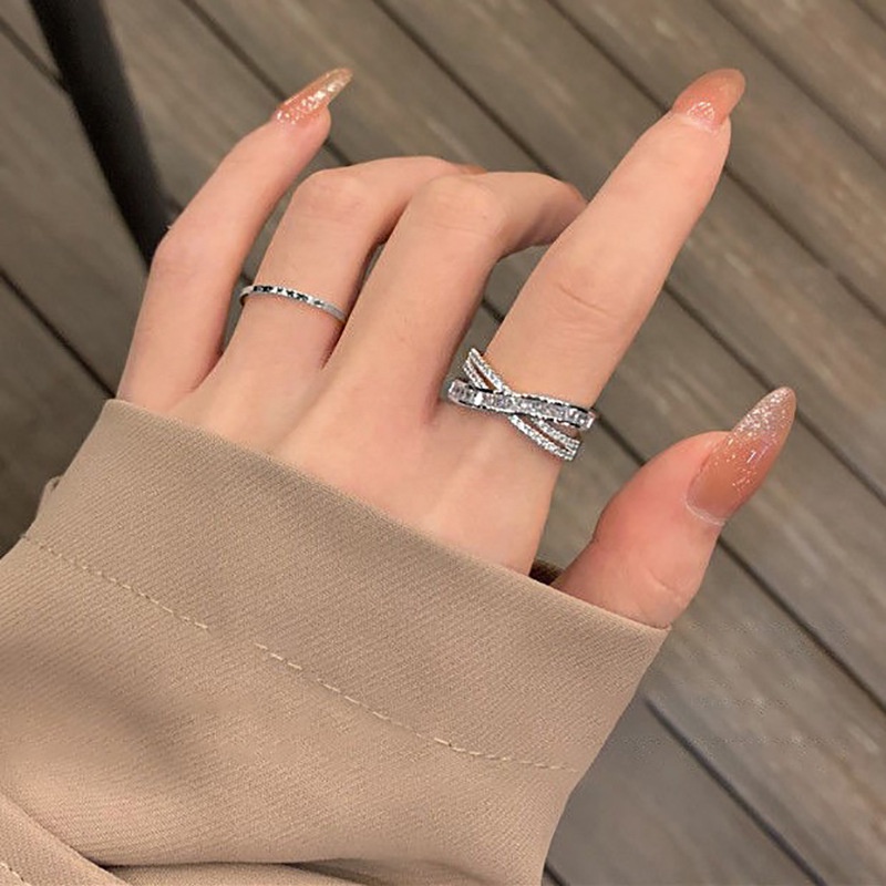 Anello aperto a forma di X regolabile con zirconi incrociati alla moda coreana_voghion.com