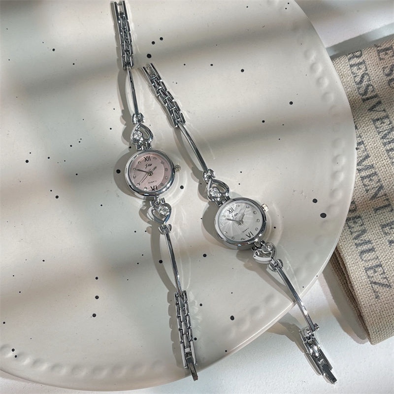 Korean Niche Watch Female Simple Temperament Small Exquisite Student High-Appearance Thin Strap Casual Design Feel