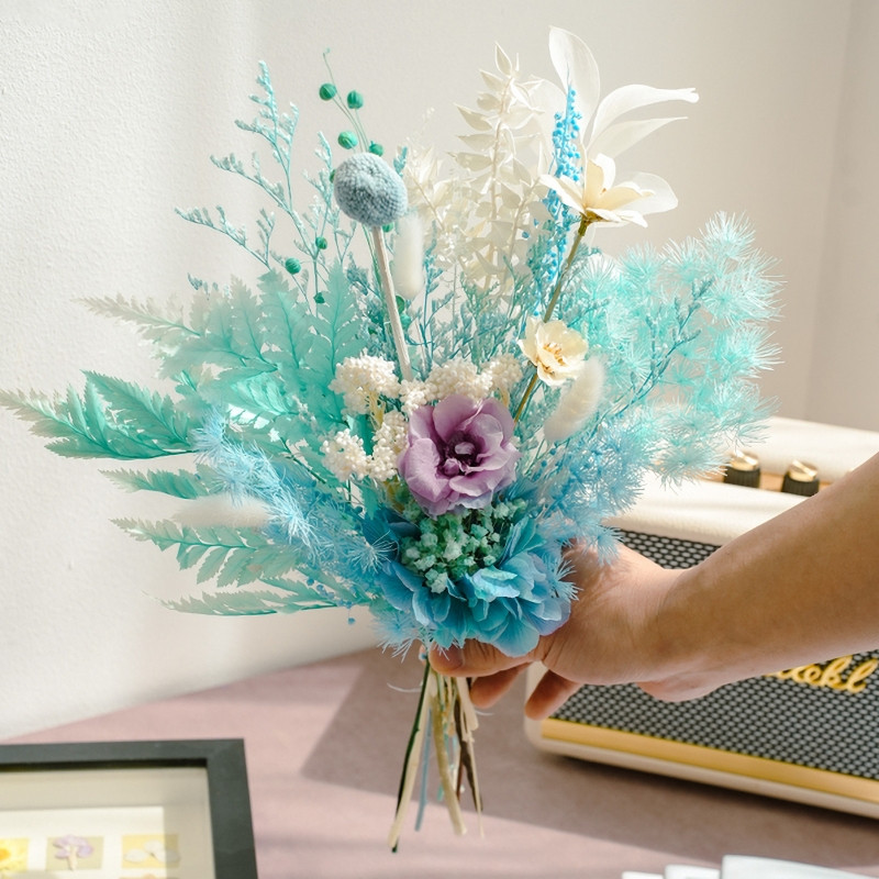 (蒂芬妮藍)金杖滿天星永生玫瑰,(裸花束)不含花器.加購區可選購花器