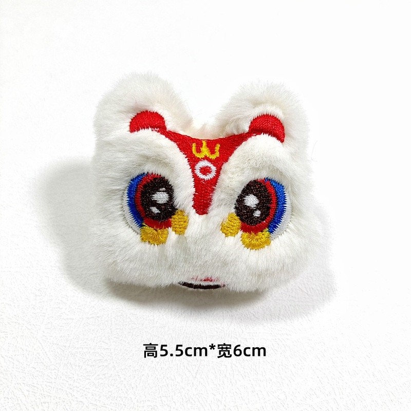 新年刺繡胸針❰白色醒獅❱,價錢為1個的價格