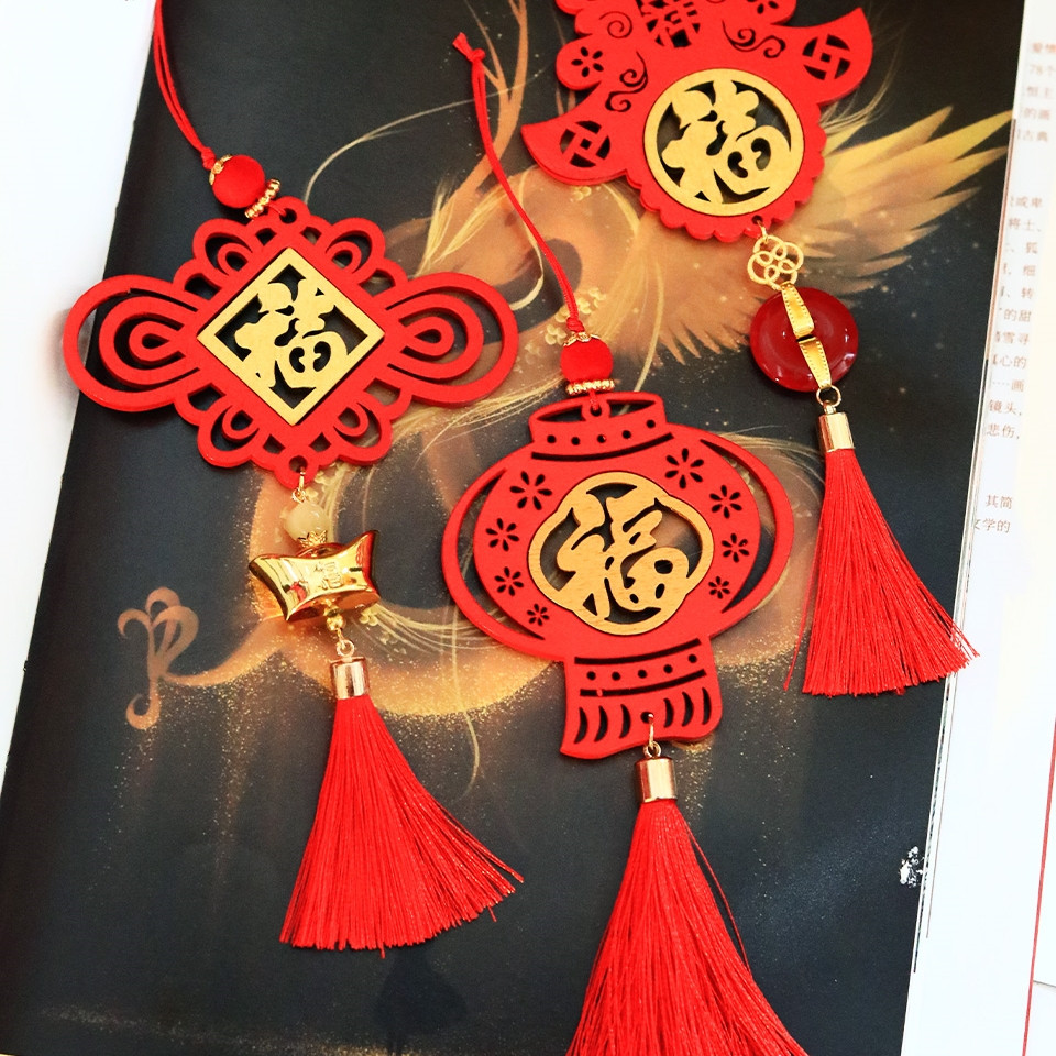 台灣現貨【木質新年掛飾】春聯木牌中國結流蘇 福字雙魚葫蘆吉祥掛件 玄關門把牆面 年節佈置款 新年佈置 裝飾掛飾 玄關裝飾