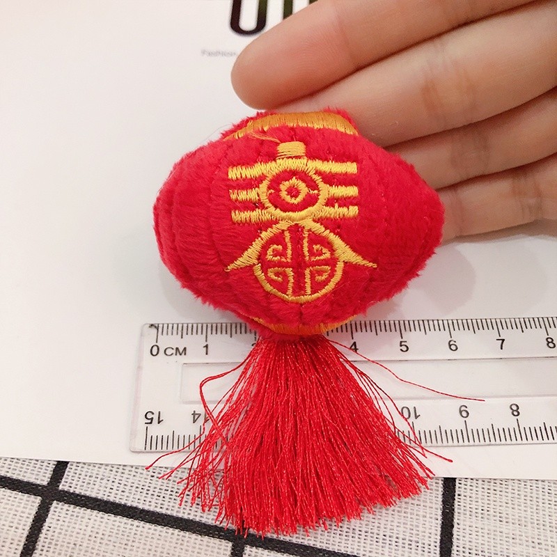 新年刺繡胸針❰春字燈籠❱,價錢為1個的價格