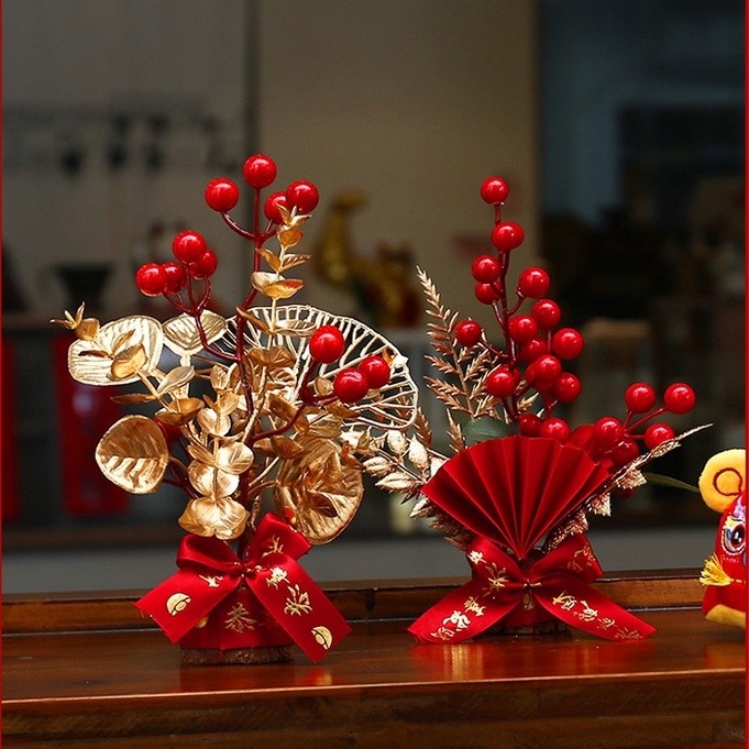 台灣現貨【紅果發財樹擺件】絨布紅果金錢樹紅包樹 桌面玄關櫃檯新年佈置 開運送禮 玄關裝飾