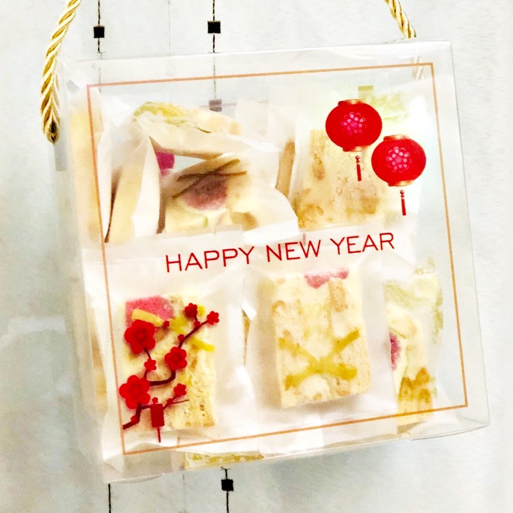 台灣現貨【節慶透明糖果盒】雪花酥餅乾糖果包裝 透明提盒多圖樣 聖誕新年喜糖收納禮盒 包裝材料