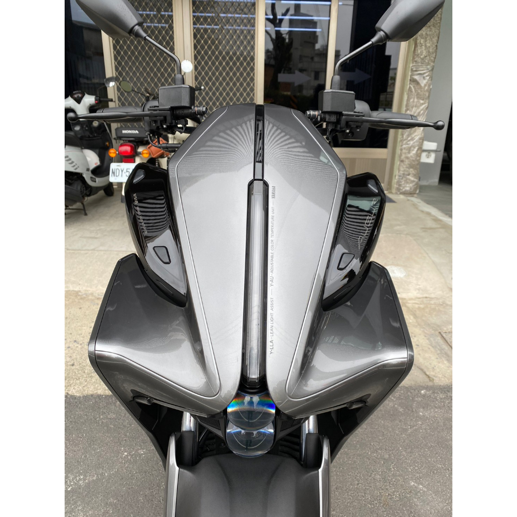 Yamaha Augur 155 專用車殼保護膜 全車套組 保護貼 抗刮 抗紫外線 抗氧化 防風吹日曬 阿格 奧格 奧哥 商品圖片 1
