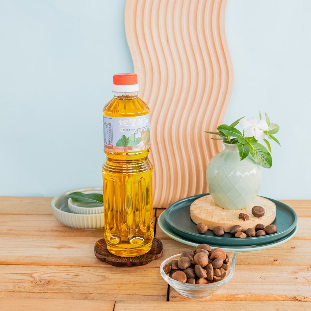 金弘麻油花生行 冷壓純苦茶油 苦茶油 茶籽油 600ml 1500ml 塑膠瓶 生飲 涼拌 全素可食｜繁華中西藥局｜
