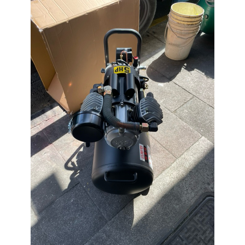 王者之風5HP 70L二段高壓14KG 雙氣缸 油式空壓機單相220V木工噴漆汽修美容打蠟 勝 風霸風王風神 商品圖片 4