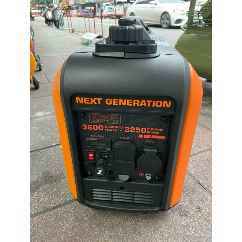 附發票台北工具3600IS靜音變頻3500W發電機110/220V雙電壓輸出 四行程停電露營擺攤工程 商品圖片 3