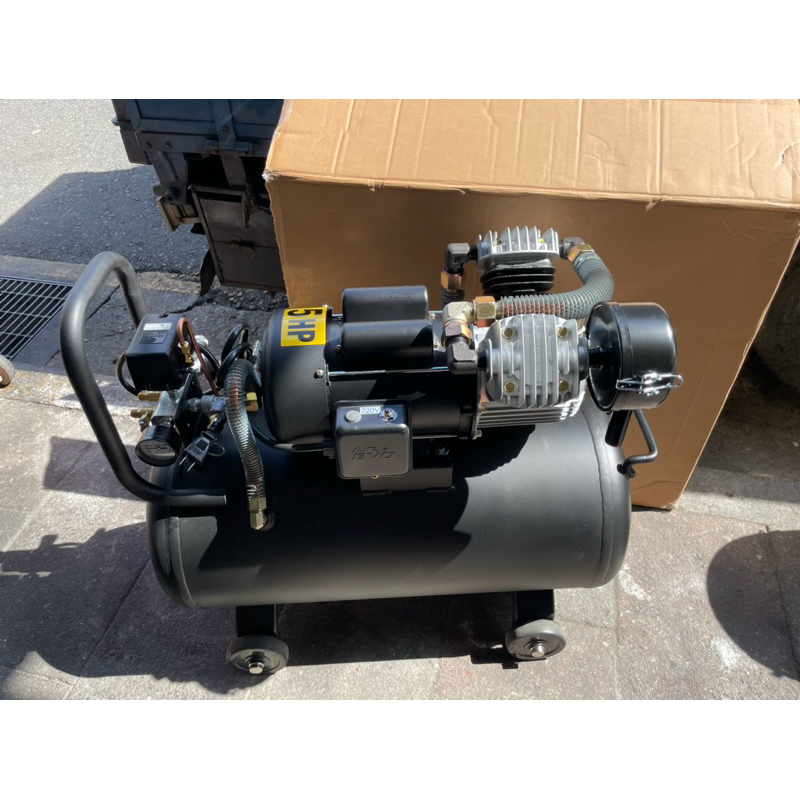 王者之風5HP 70L二段高壓14KG 雙氣缸 油式空壓機單相220V木工噴漆汽修美容打蠟 勝 風霸風王風神 商品圖片 5