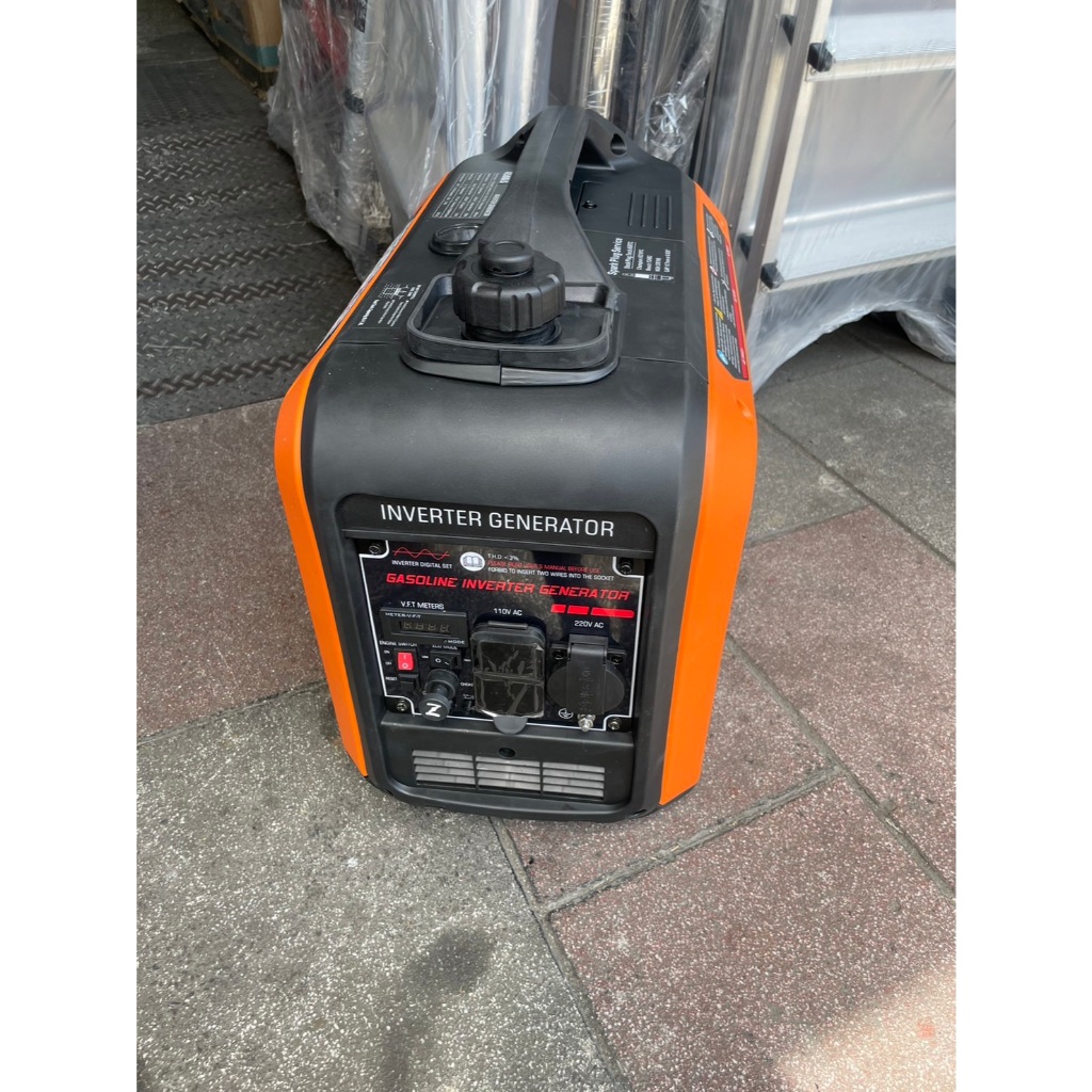 附發票台北工具4500IS靜音變頻4000發電機110/220V雙電壓輸出 四行程停電露營擺攤工程 商品圖片 4
