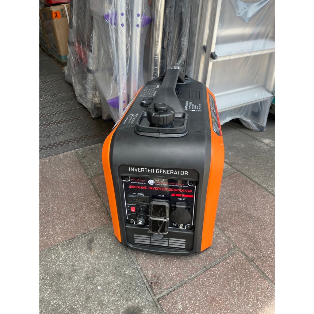 附發票台北工具4500IS靜音變頻4000發電機110/220V雙電壓輸出 四行程停電露營擺攤工程 商品圖片 3