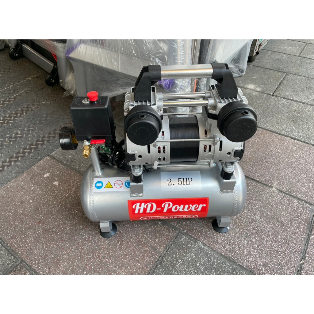 台北工具 雙缸2.5HP 10公升 輕量鋁合金 快速型無油靜音空壓機  空氣壓縮機 可木工 噴漆修補 商品圖片 2