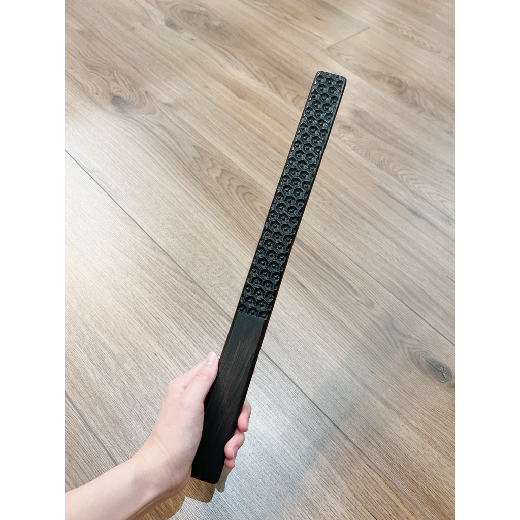 【KKsp道具雜貨店】*烏木蜂窩戒尺* 木製拍 Sp 打屁股 懲罰工具 處罰 實踐工具