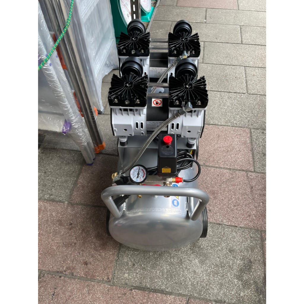 附發票 台北工具雙缸5HP50L輕量鋁桶無油空壓機 空氣壓縮機 木工裝修 噴漆修補 牙醫診所齒模用 商品圖片 3