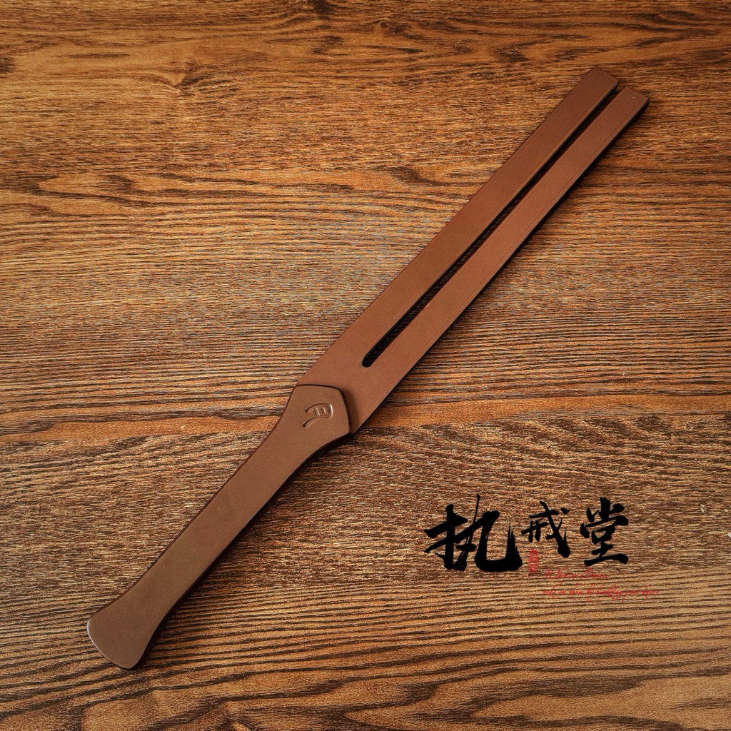 【KKsp道具雜貨店】 *迷你雙尾皮拍* 牛筋皮拍 DS Brat 打屁股 punishment 處罰 藤條 罰跪 姜罰