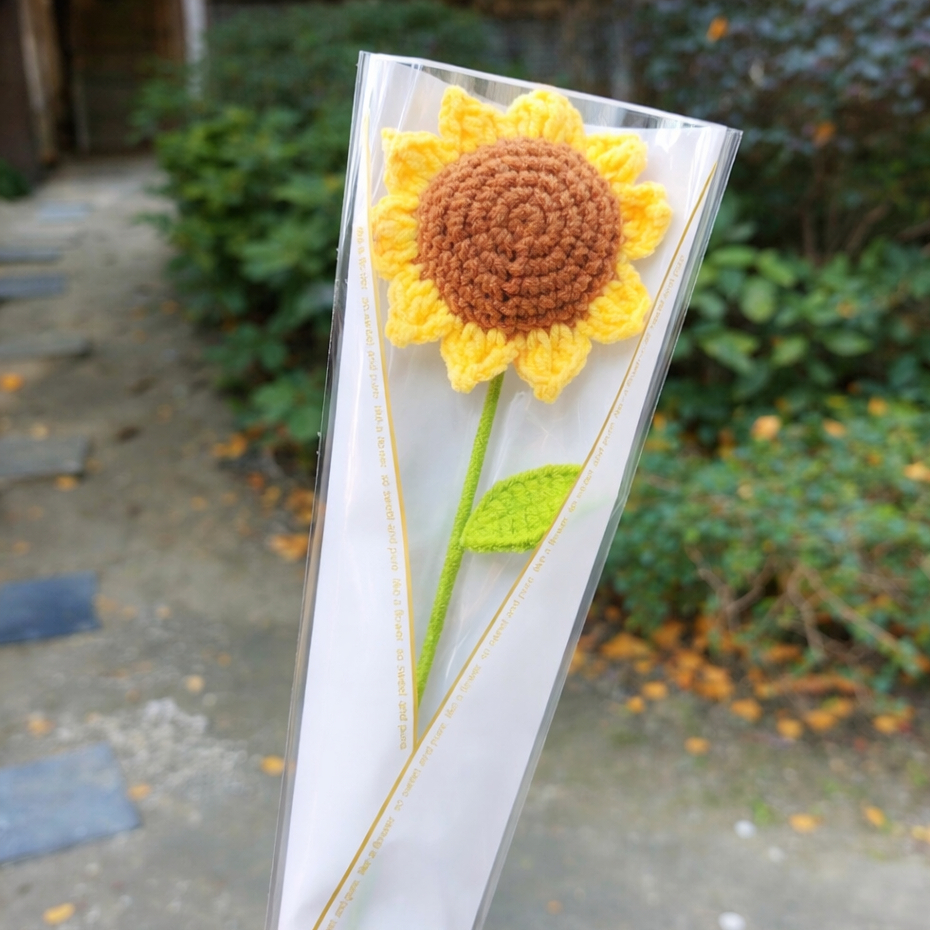 台灣現貨【針織向日葵花束】30cm單支向日葵笑臉向日葵毛線花禮 畢業季生日禮物 花套捲筒透明提袋LED燈條 畢業花束 謝