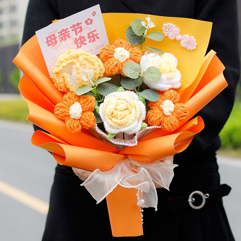 35cm六朵康乃馨玫瑰雛菊花束(橘),純花束（無提袋／無燈串）