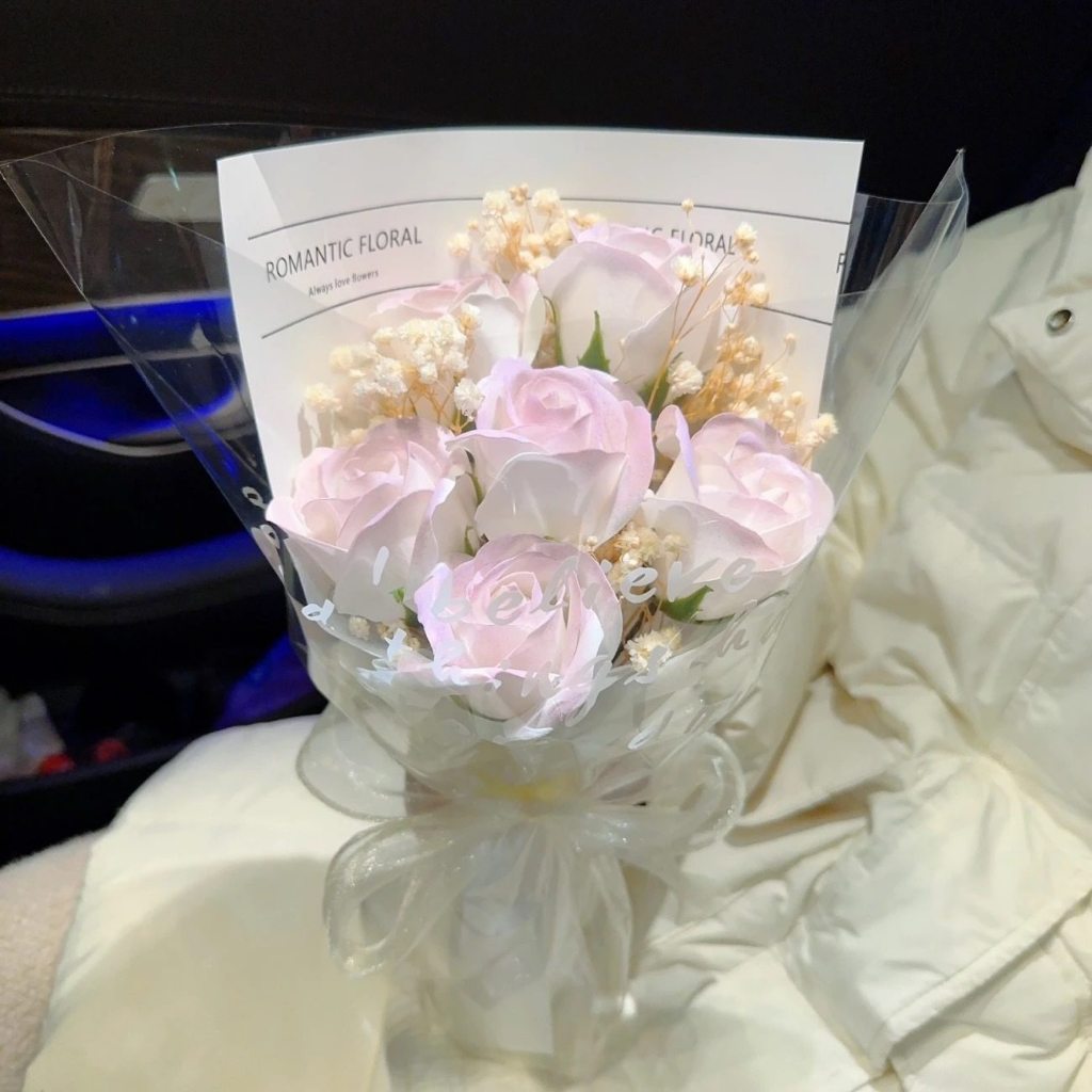 台灣現貨【香皂玫瑰花束】6朵9朵成品花束 碎冰藍薔薇粉人魚姬浪漫紅 七夕告白生日畢業送禮 畢業花束 謝師禮物 生日禮物