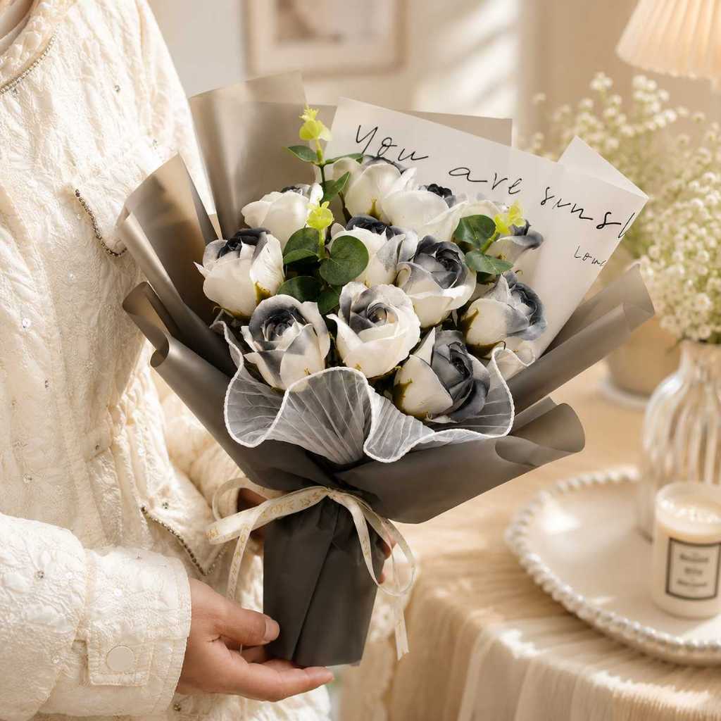 35cm11朵香皂玫瑰花束(黑騎士),純花束（無提袋／無燈串）