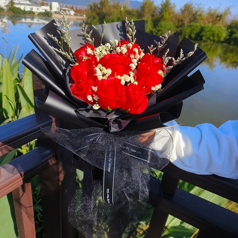 台灣現貨【流風回雪玫瑰花束】40cm19朵與30cm9朵紅玫瑰 情人節禮物 生日禮物 櫥窗提袋燈串 浪漫花禮