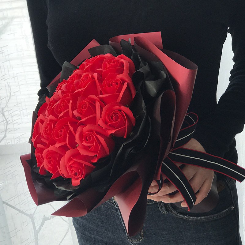 30cm19朵紅玫瑰(酒紅包裝),純花束（無提袋／無燈串）