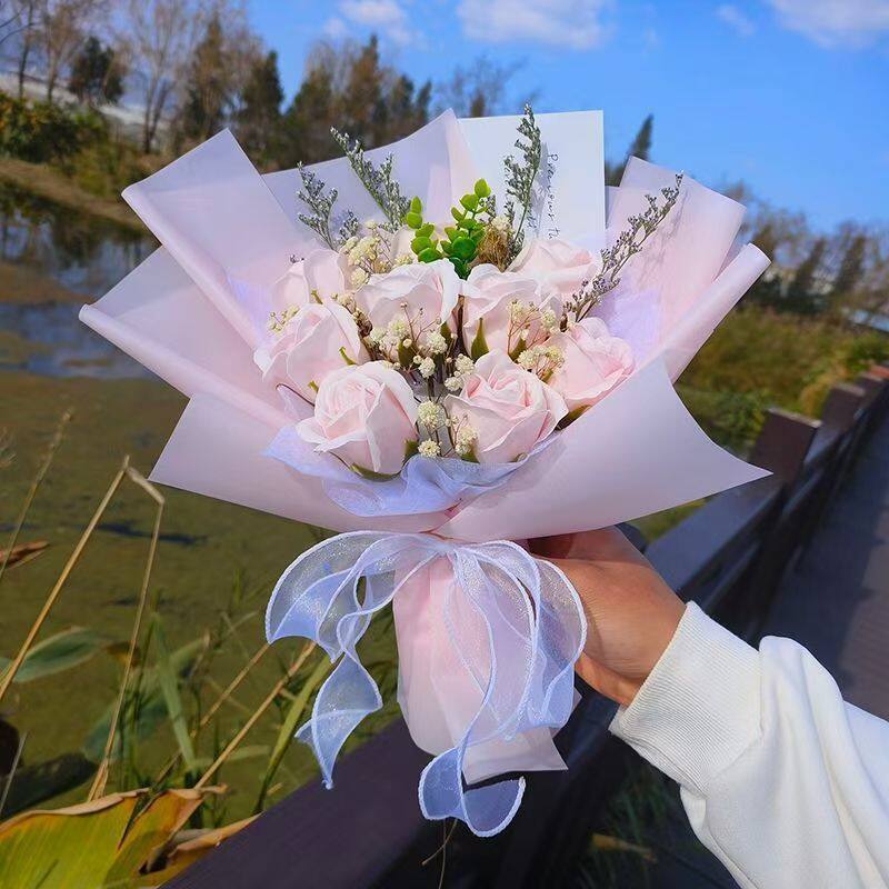 9 朵｜粉佳人玫瑰花束,純花束（無提袋／無燈串）