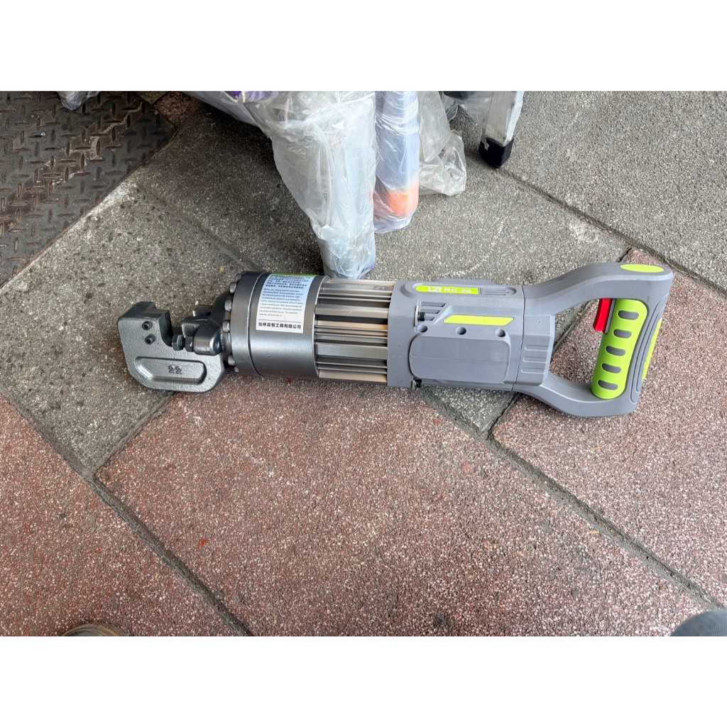台北工具42伏特5分6分手提式電動油壓剪 鋼筋剪 鋼筋切斷機 商品圖片 3