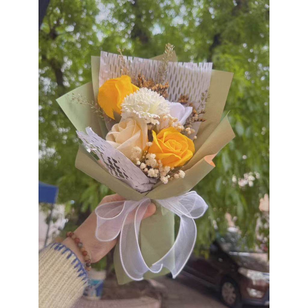 5朵｜香檳黃康乃馨玫瑰,純花束（無提袋／無燈串）