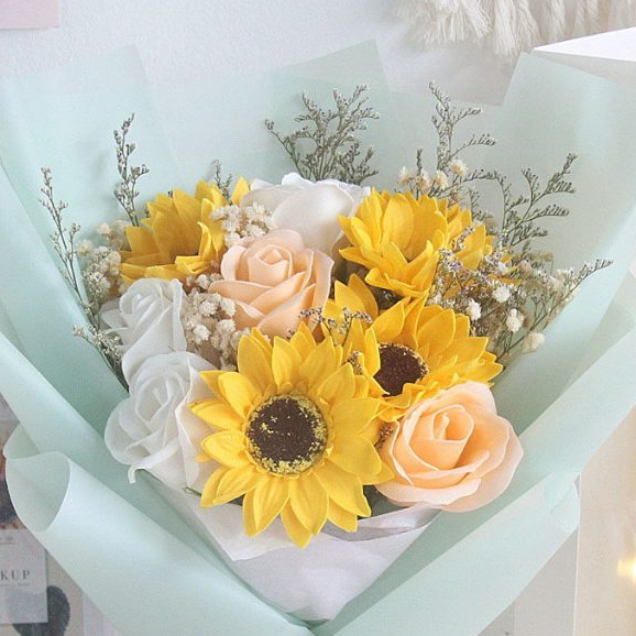 台灣現貨【玫瑰向日葵花束】30cm5玫瑰4向日葵混搭花禮 情人節生日畢業透明提袋燈串 溫暖祝福花束 畢業花束 謝師禮物 