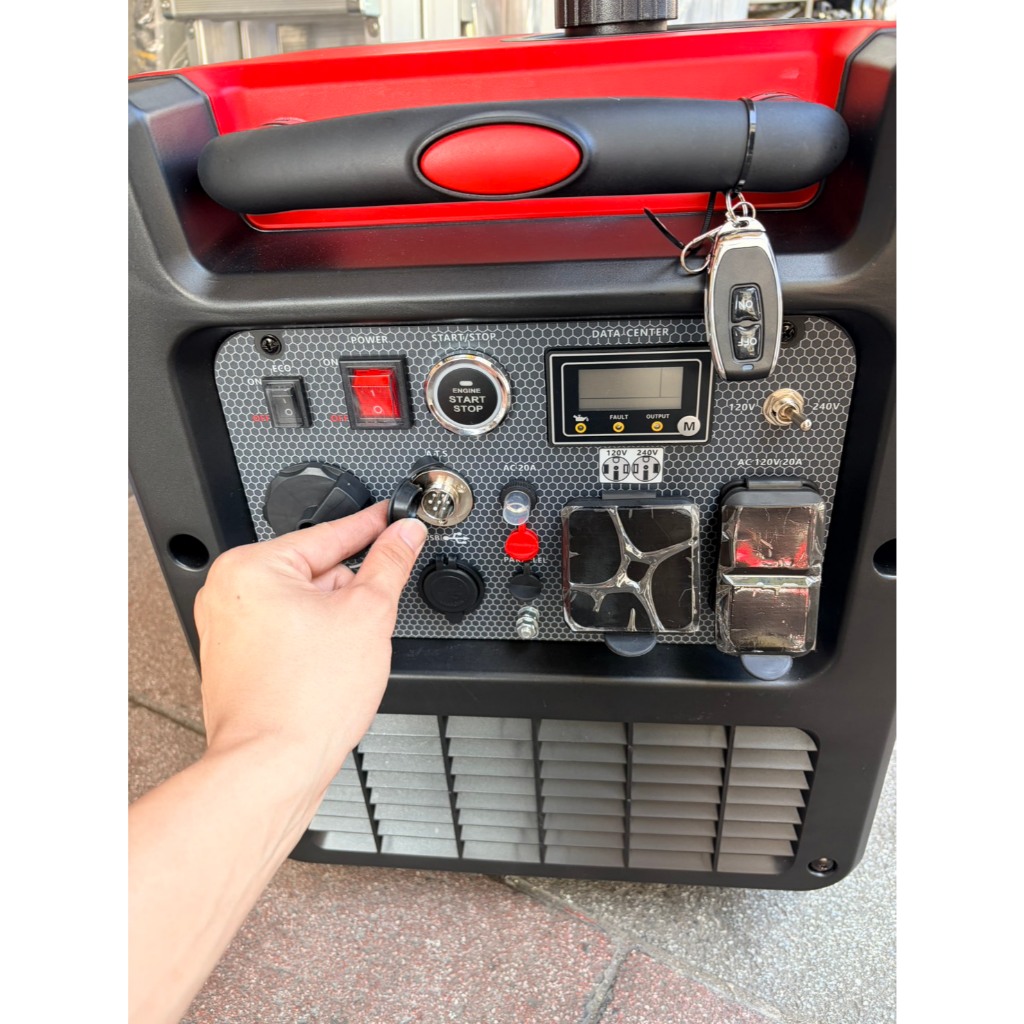 台北工具6000I靜音變頻5500W發電機110/220V雙電壓輸出 可搭配ATS不斷電 商品圖片 6