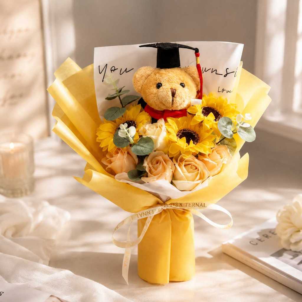 台灣現貨【畢業熊向日葵花束】30cm畢業熊花束, 香皂向日葵花束, 30cm畢業花束, 向日葵花禮, 畢業季送禮, 同學