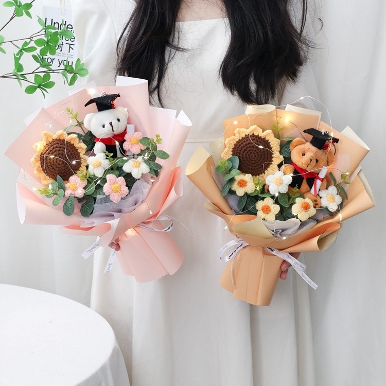 台灣現貨【針織畢業花束合集】向日葵針織花束成品 畢業熊玩偶 不凋免保養 送同學老師畢業禮物 生日禮物